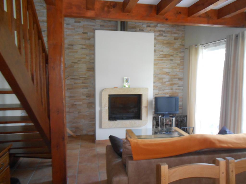 Вилла Domaine Harrieta Saint-Jean-le-Vieux  Экстерьер фото